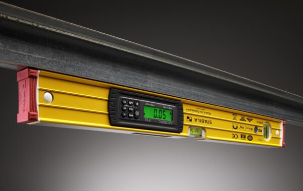 17677-e-96mip65-02-300dpi.jpg